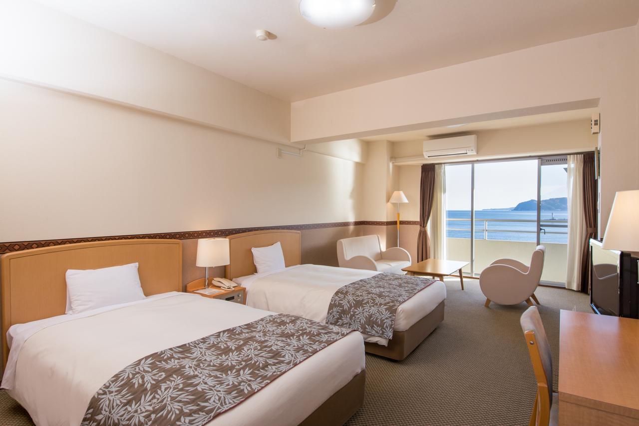 Wisterian Life Club Atami Hotel Atami  Exterior foto